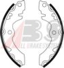 SUZUK 5471073040 Brake Shoe Set, parking brake